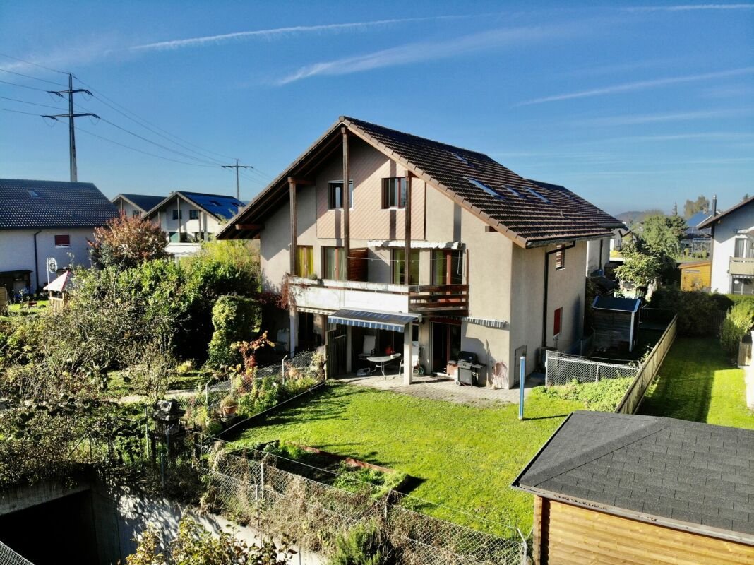 6.5-Zimmer Doppeleinfamilienhaus 6.5-Zimmer Doppeleinfamilienhaus