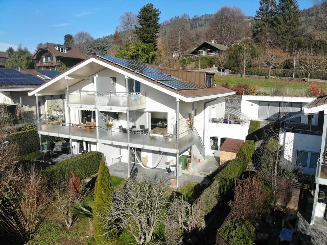 Sonniges und modernes 5.5-Zimmer Doppeleinfamilienhaus in Oberhofen Sonniges und modernes 5.5-Zimmer Doppeleinfamilienhaus in Oberhofen